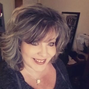 Meet your Posher, Julie
